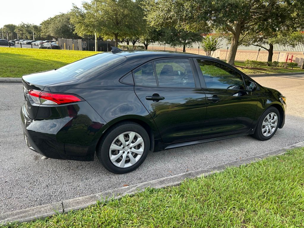Thumbnail: 2022 Toyota Corolla - 4