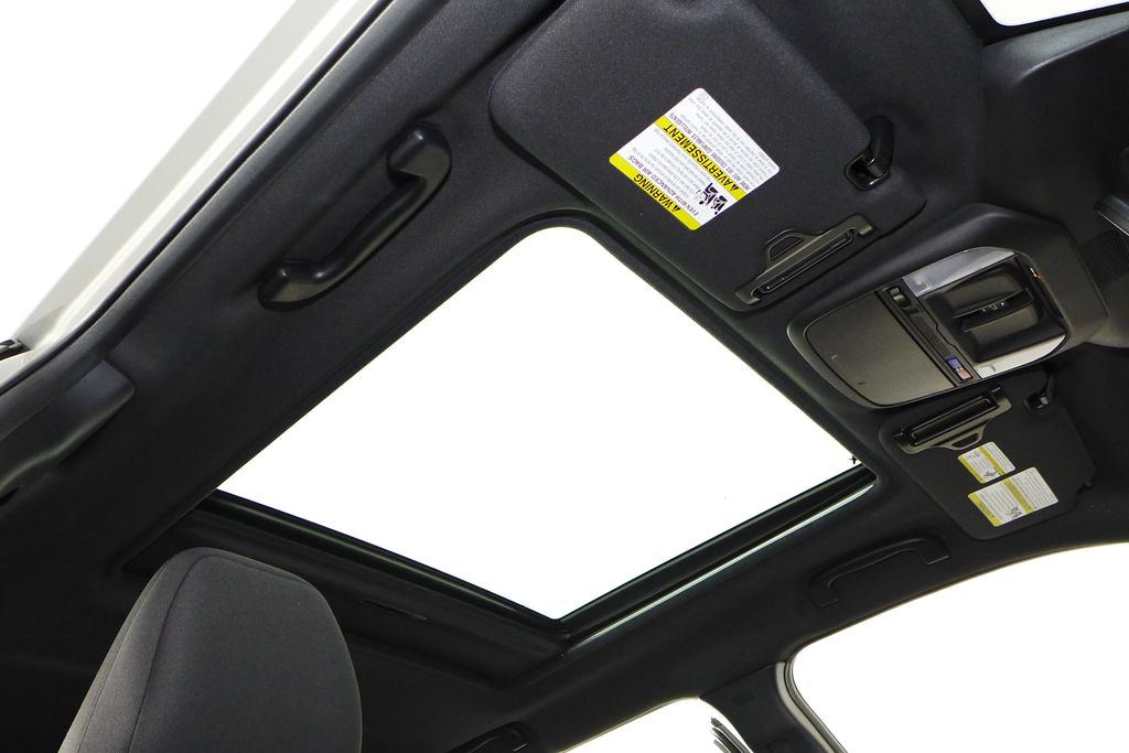 2025 Subaru Forester Premium 18