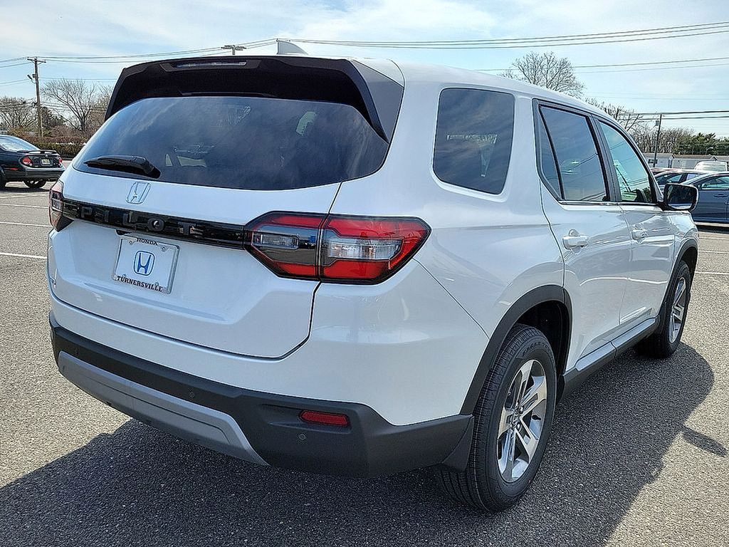 Thumbnail: 2025 Honda Pilot - 4