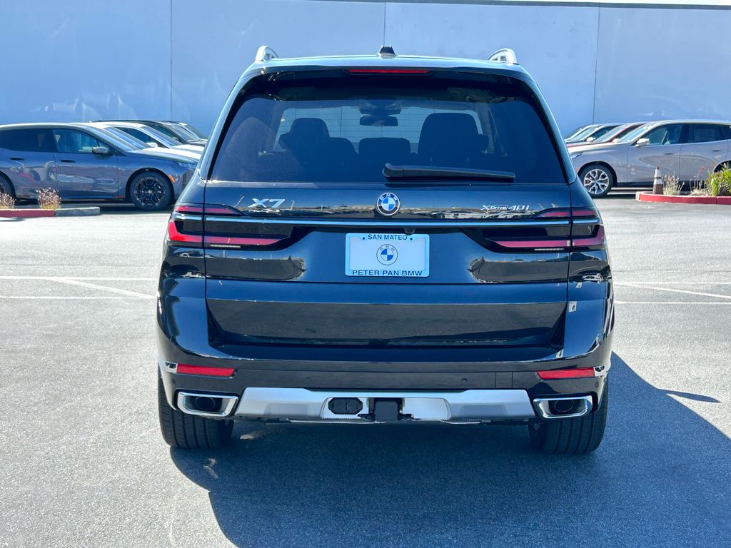 Thumbnail: 2026 BMW X7 - 4