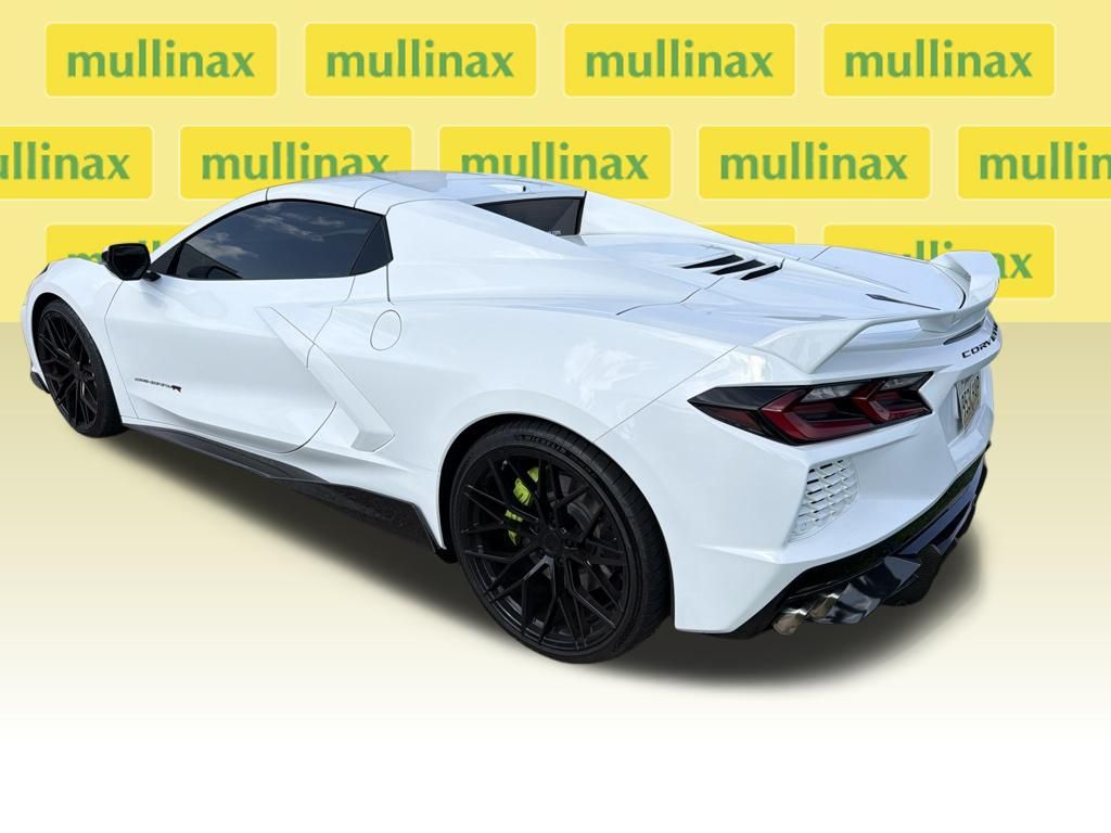 2023 Arctic White Chevrolet Corvette Stingray RWD Convertible