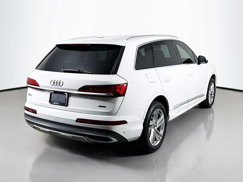 Thumbnail: 2022 Audi Q7 - 5