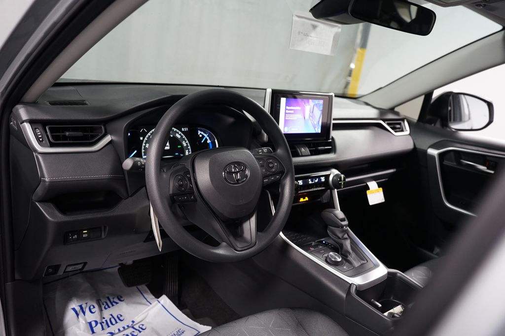 Thumbnail: 2025 Toyota RAV4 - 11