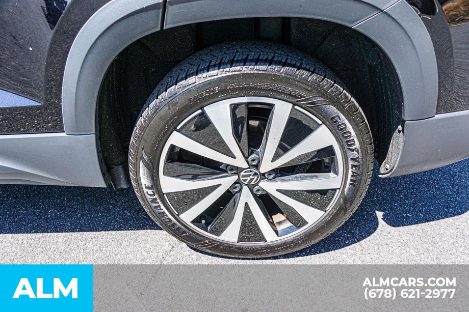 2024 Volkswagen Taos SE - Photo 17
