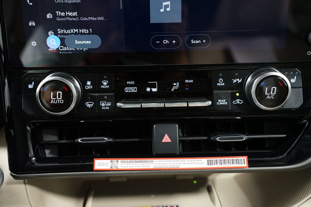 Thumbnail: 2025 Toyota Highlander - 20