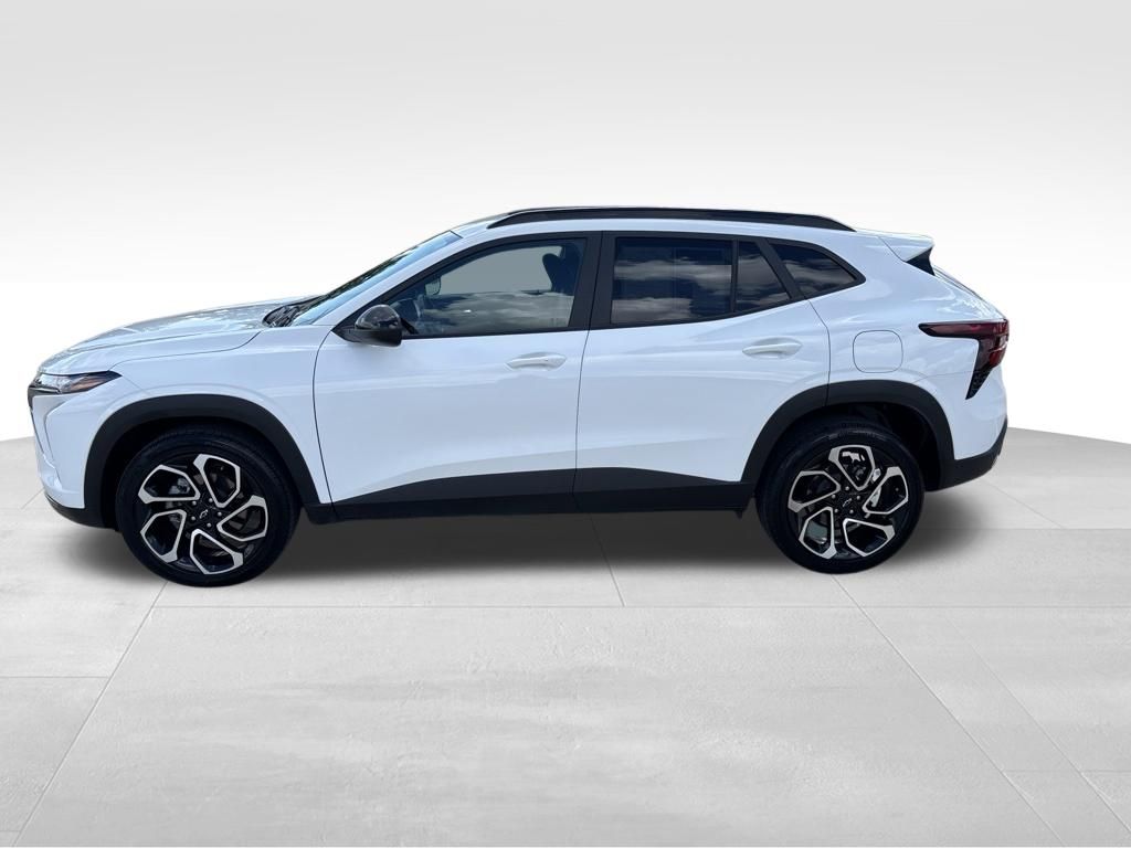 Used 2025 Chevrolet Trax SUV