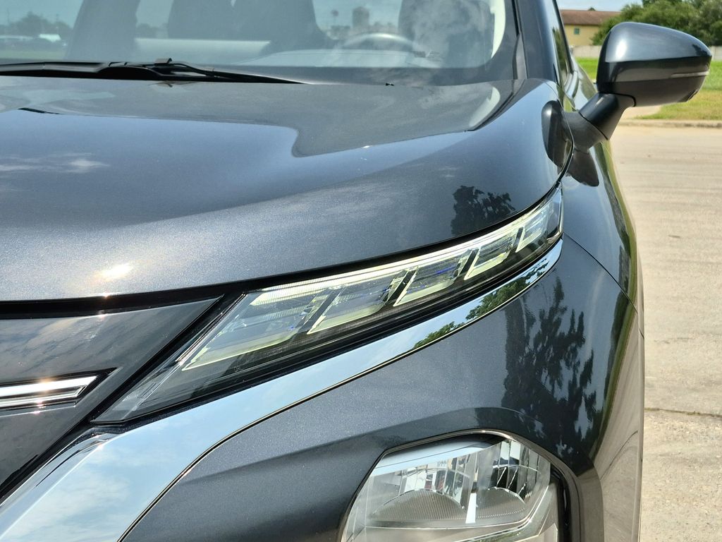 2025 Mitsubishi Outlander SE - 9