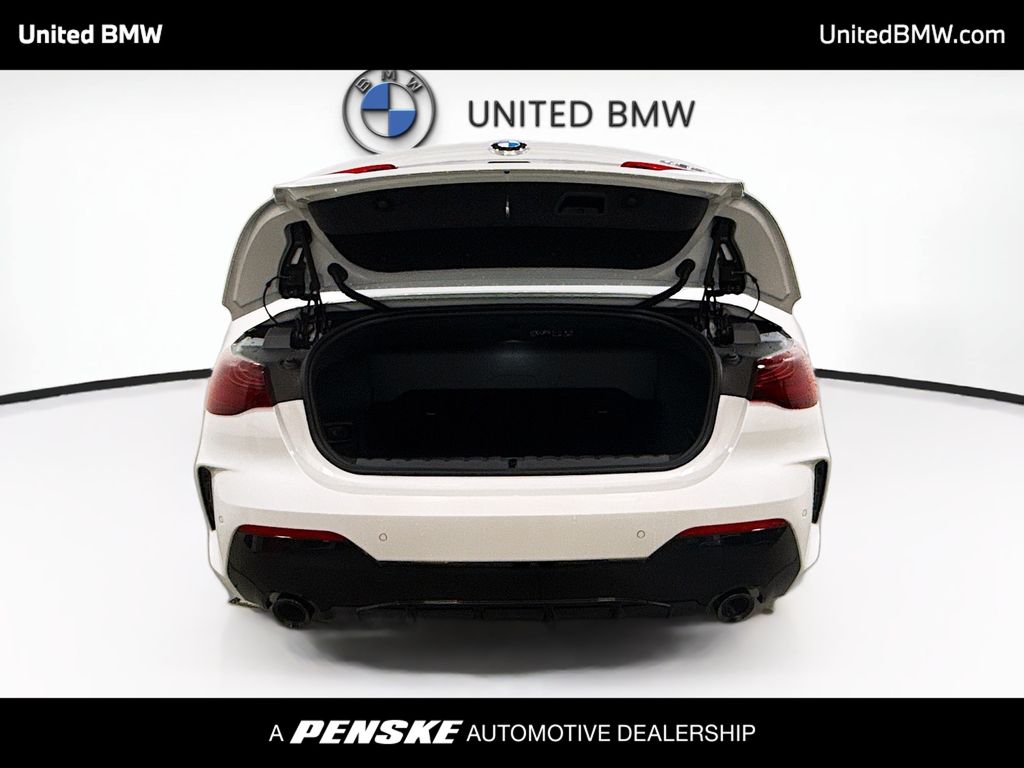 Thumbnail: 2026 BMW 4 Series - 13