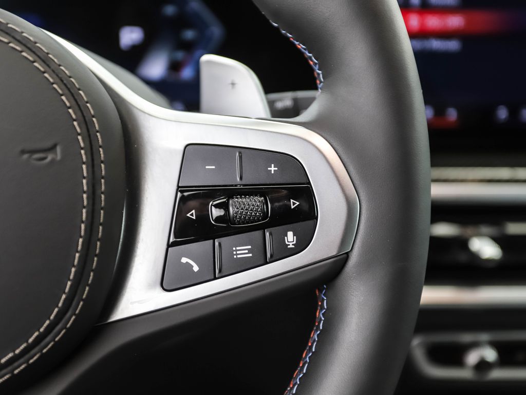 Thumbnail: 2026 BMW X5 - 13