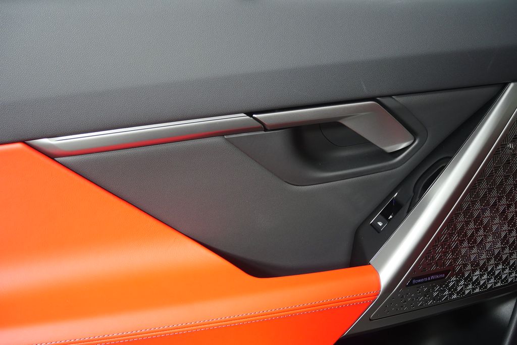 Thumbnail: 2026 BMW M5 - 16