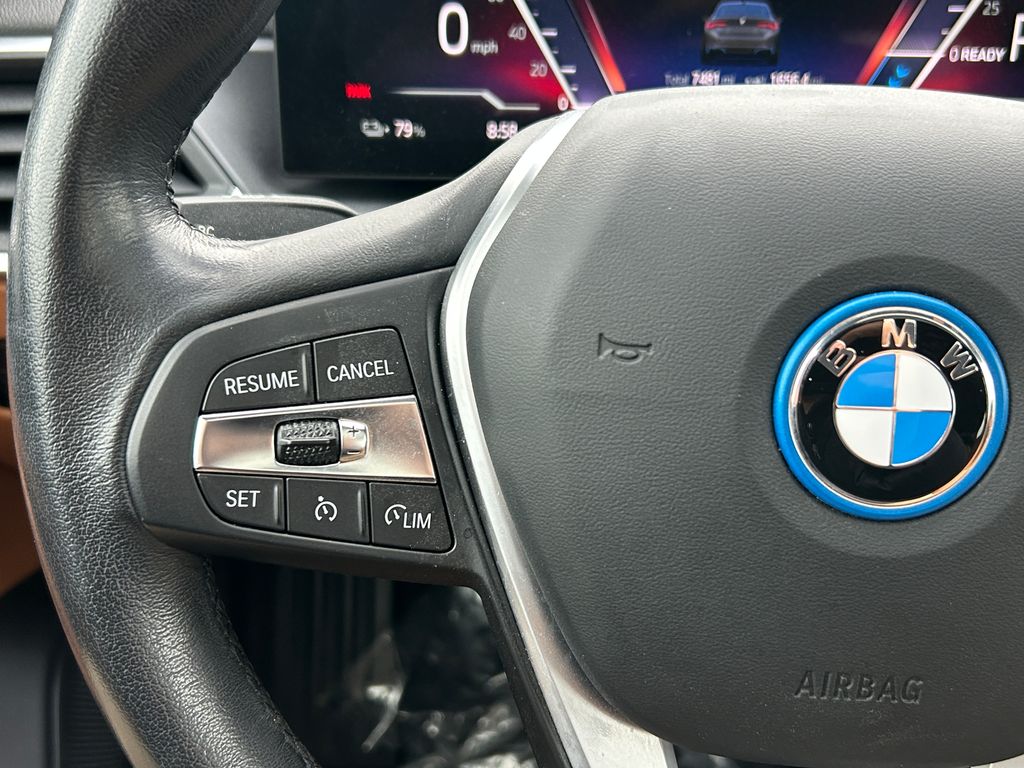 Thumbnail: 2023 BMW i4 - 19