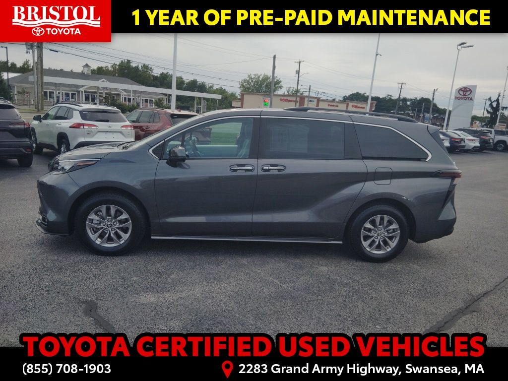Used 2025 Toyota Sienna Van