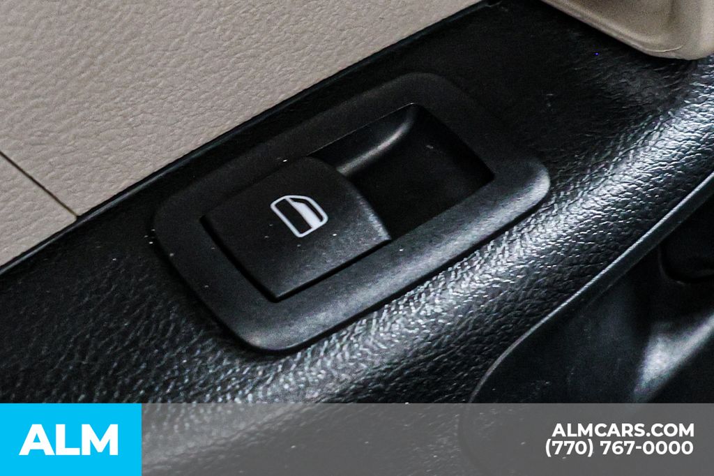 Used 2023 Black Chrysler Touring L image 56