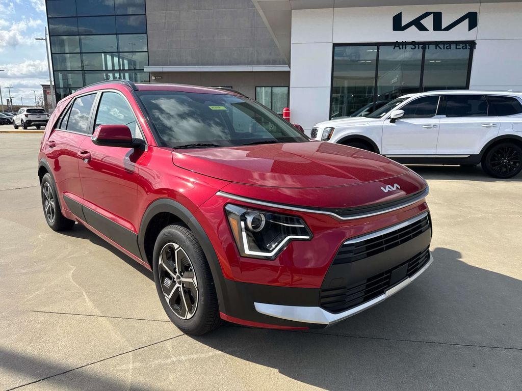 Runway Red 2026 Kia Niro EX FWD SUV / Crossover Front-Wheel Drive 6-Speed Dual Clutch