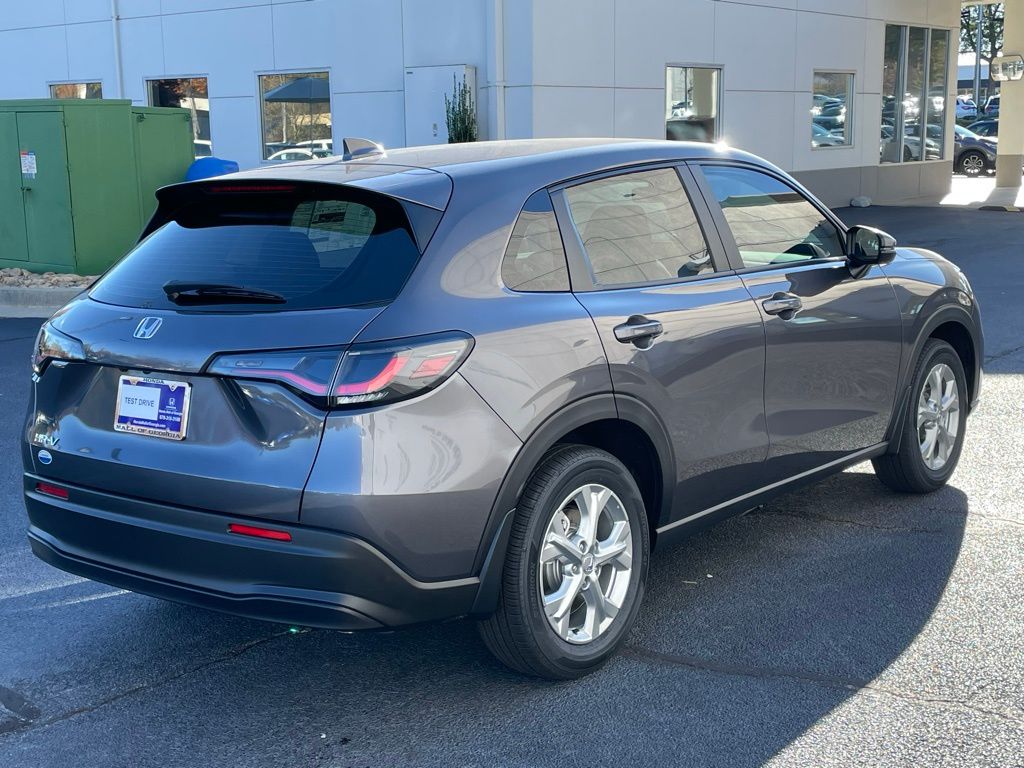 2025 Honda HR-V LX 6