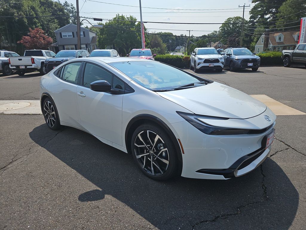 White (Wind Chill Pearl) 2026 Toyota Prius Plug-In Hybrid Hatchback Front-Wheel Drive Continuously Variable Transmission