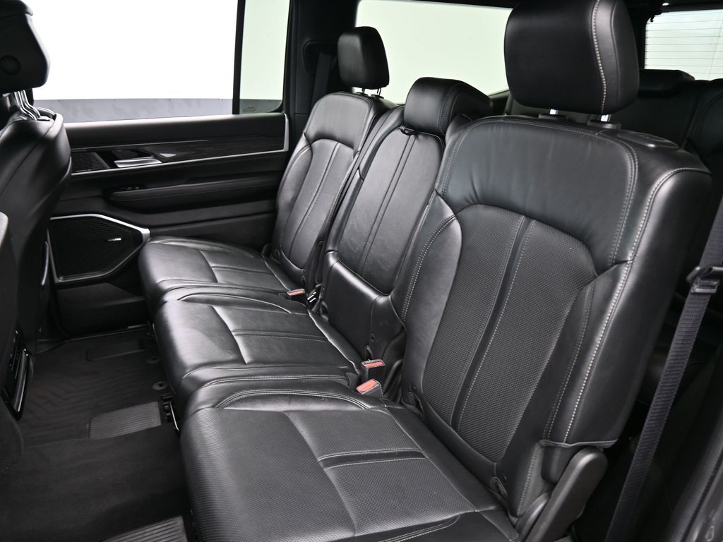 Used 2022 Baltic Gray Metallic Clearcoat Jeep Series II image 38