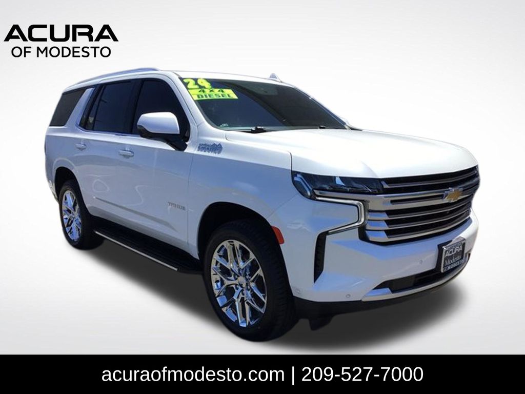 White (Iridescent Pearl Tricoat) 2024 Chevrolet Tahoe SUV / Crossover Four-Wheel Drive Automatic