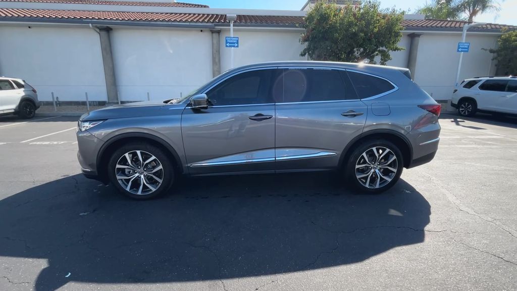 Thumbnail: 2023 Acura MDX - 5