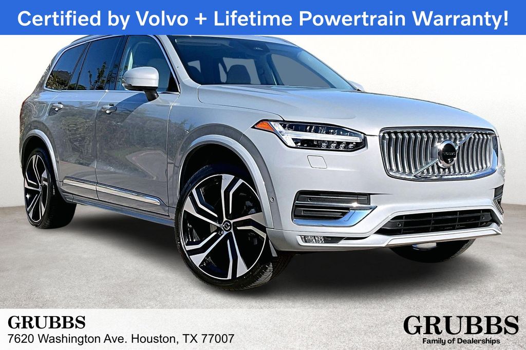 2025 Volvo XC90 B6 Ultra Bright Theme 7-Passenger AWD
