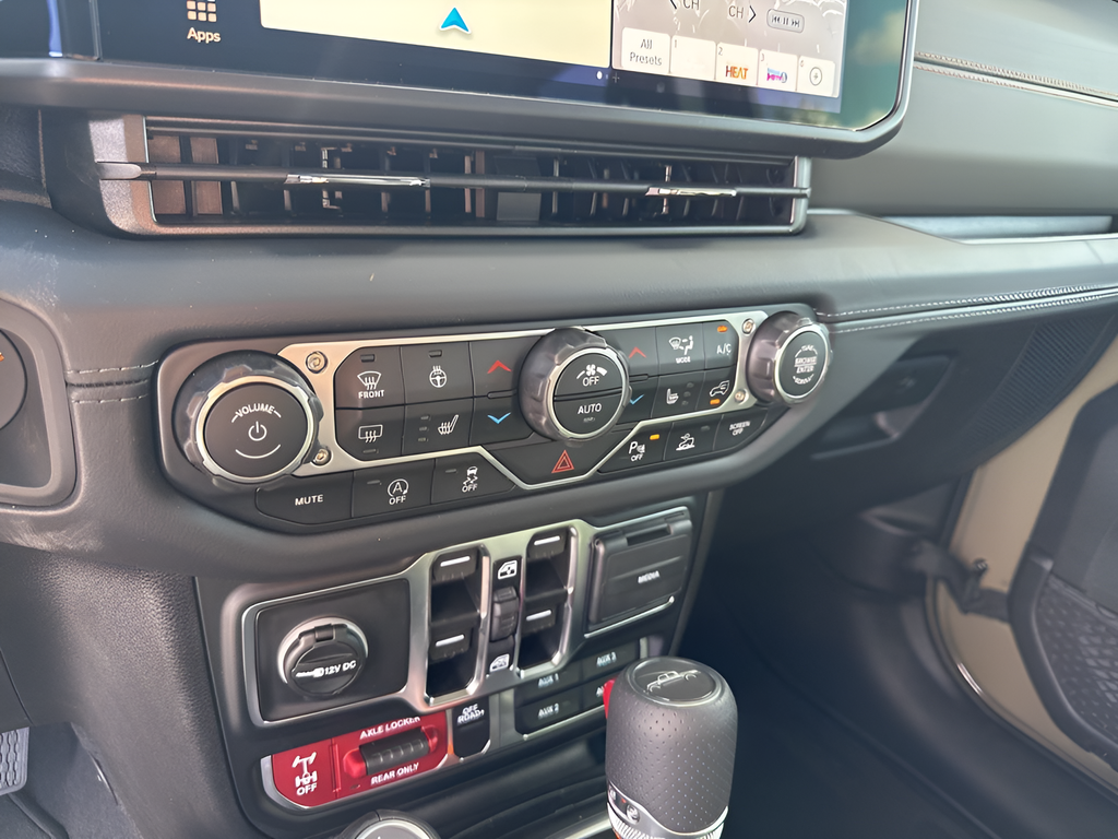 New Car 2025 Jeep Gladiator  Mojave For Sale Under $60,000 In Austin, Texas