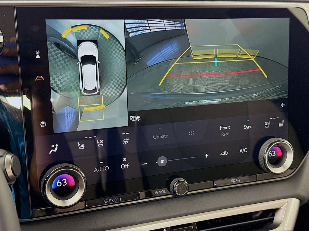 2025 Lexus RX  13