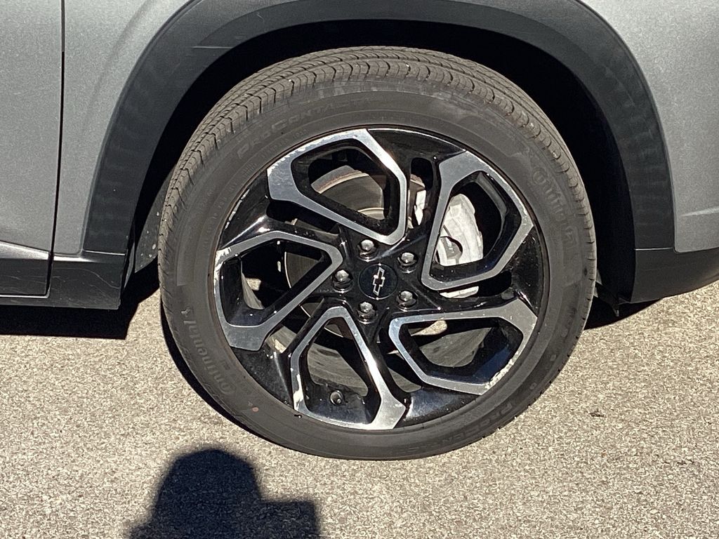 Used 2024 Chevrolet Trax SUV