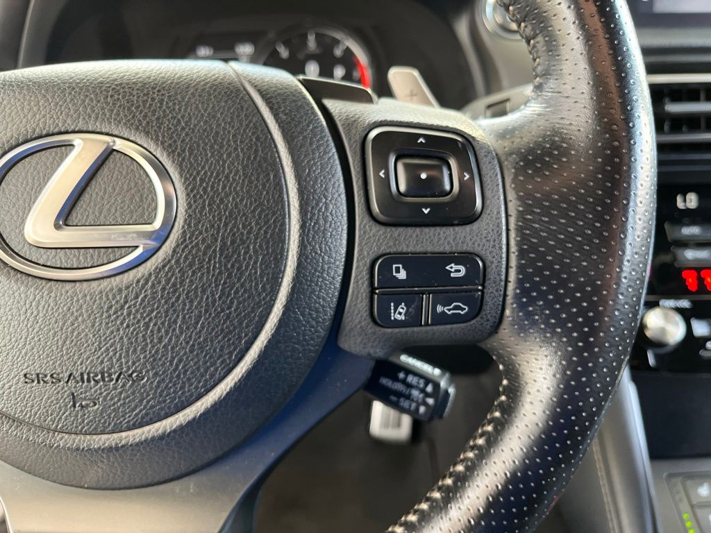 Thumbnail: 2021 Lexus IS - 22