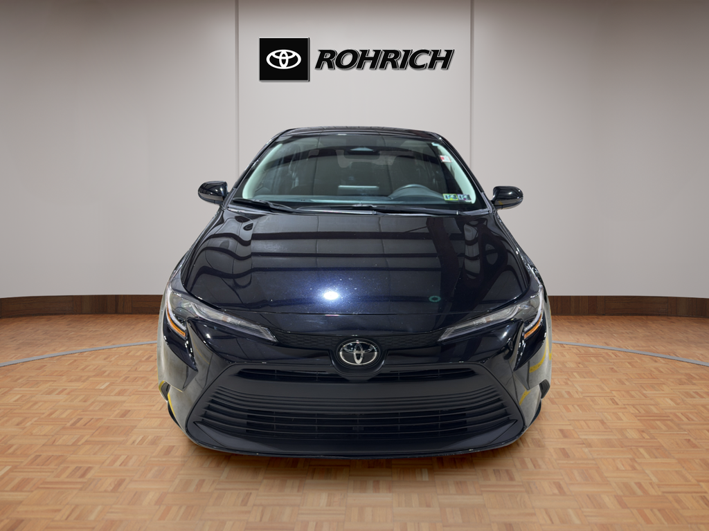 2023 Toyota Corolla LE's photo