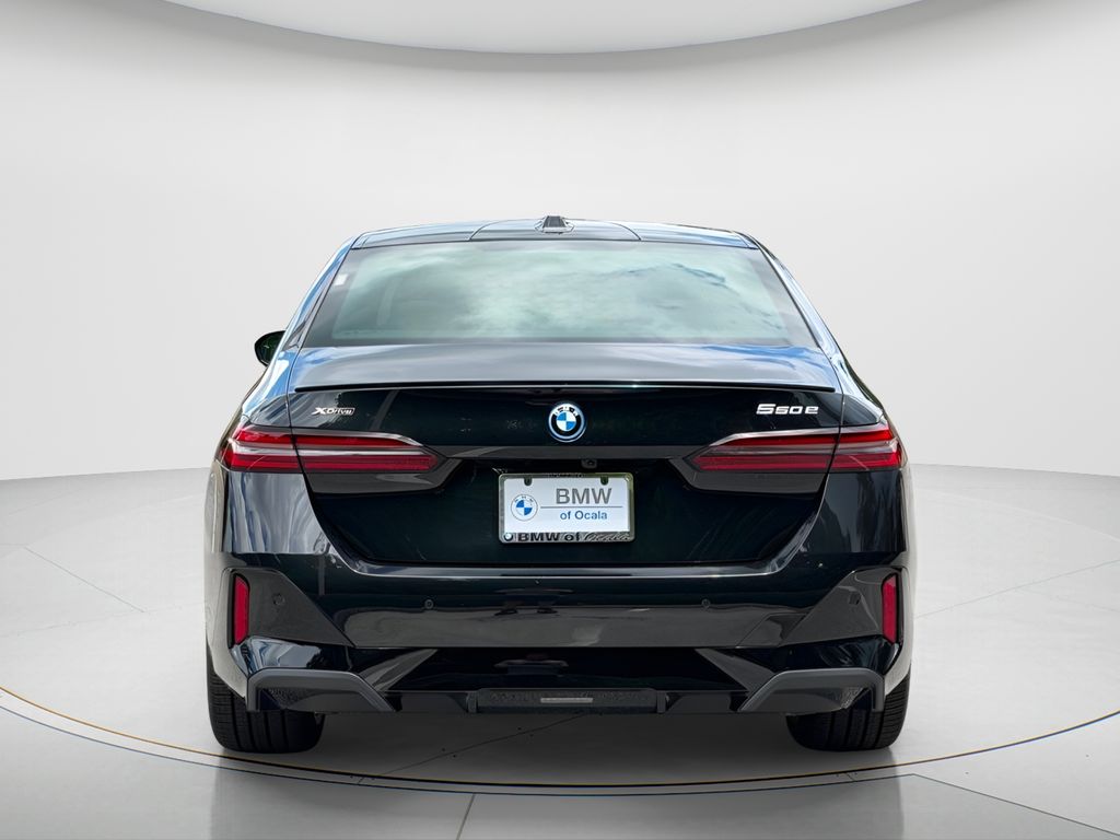 New 2027 Black BMW 550e xDrive image 6