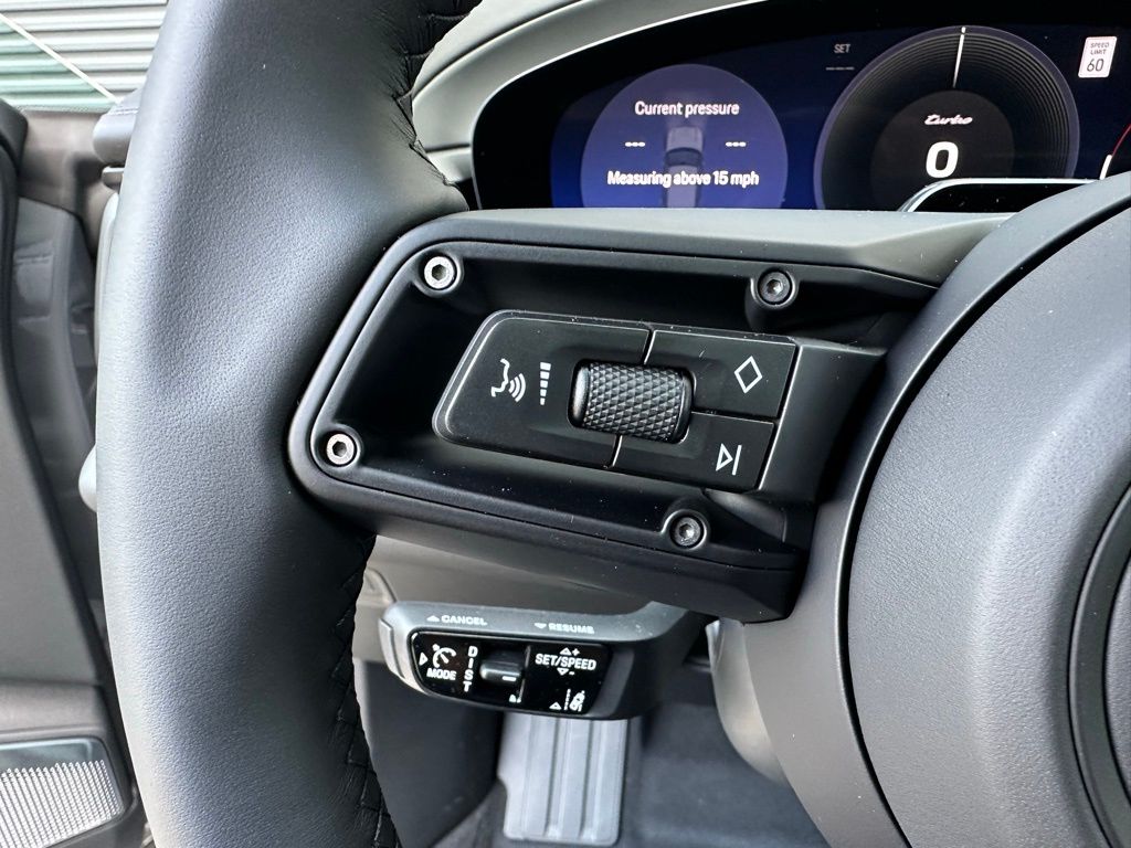 Thumbnail: 2026 Porsche Macan - 19