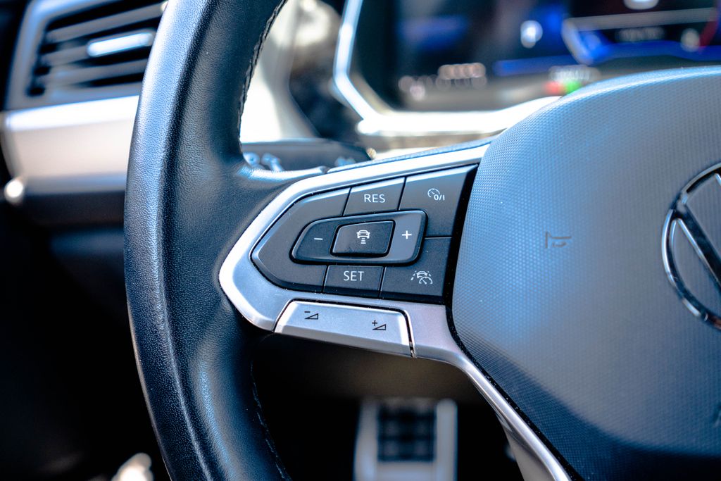 Used 2024 Volkswagen Jetta Sedan