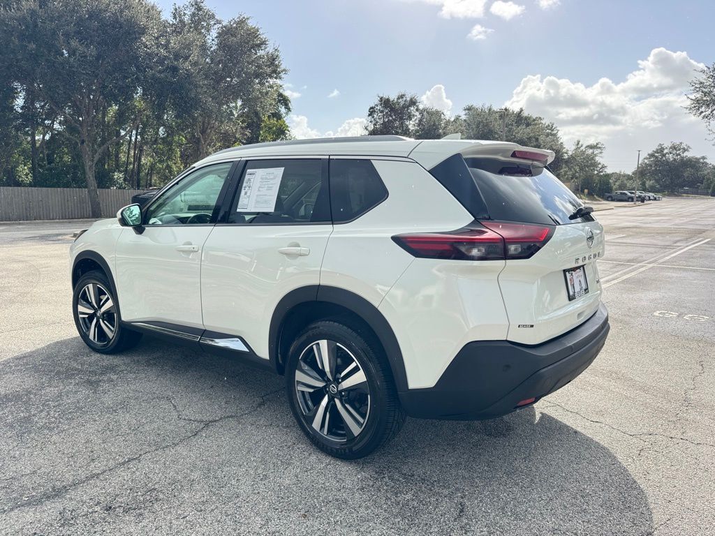 2021 Nissan Rogue SL photo 4