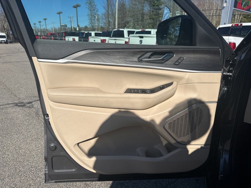 New 2026 Jeep Grand Cherokee L SUV