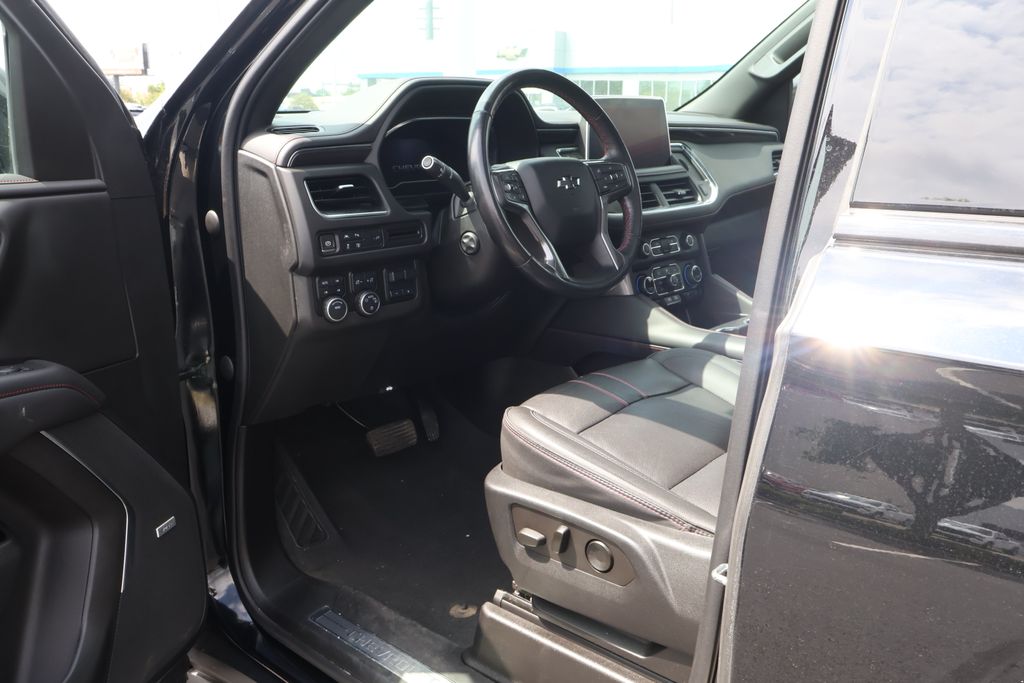 Thumbnail: 2022 Chevrolet Tahoe - 8