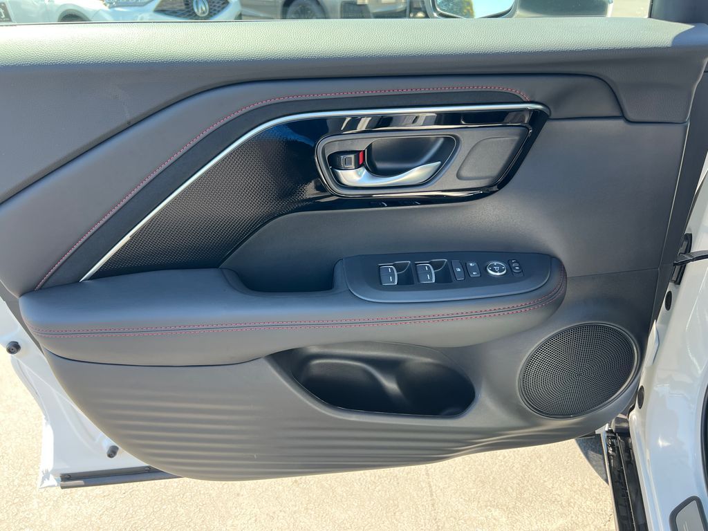 Thumbnail: 2025 Acura ADX - 11