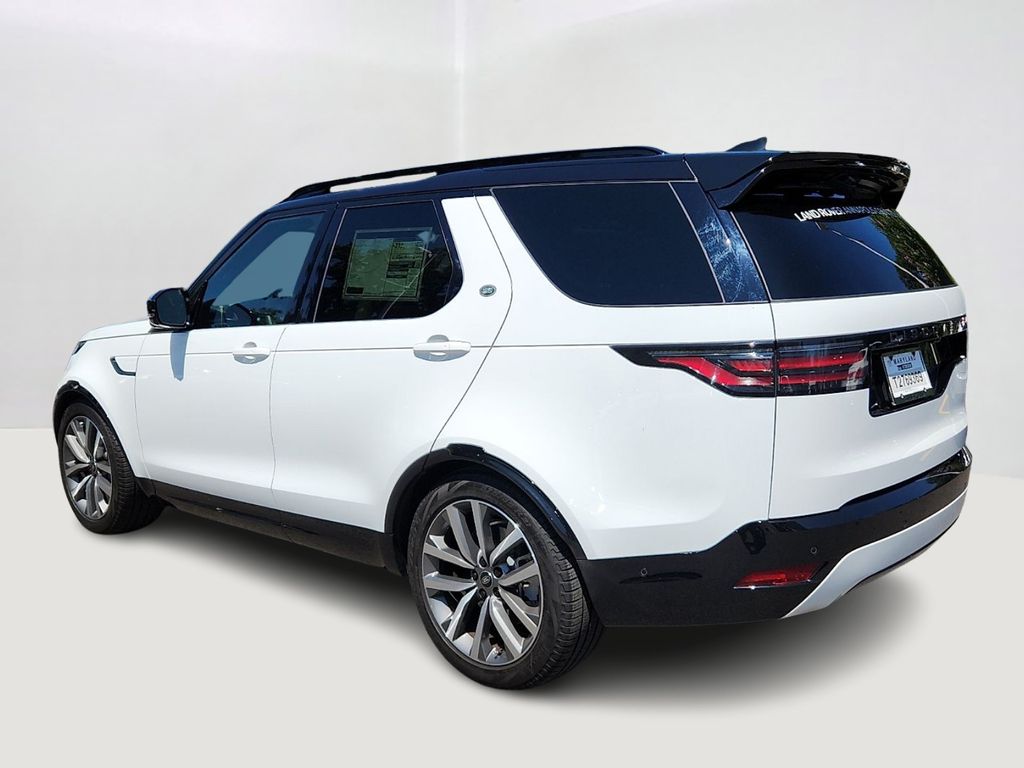 Thumbnail: 2026 Land Rover Discovery - 6