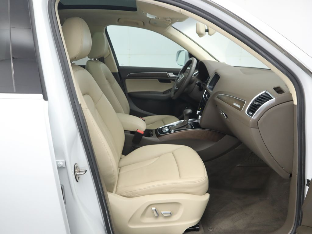 Thumbnail: 2014 Audi Q5 - 21