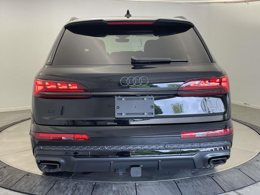 2026 Audi Q7  Black at Audi Porsche Sewickley