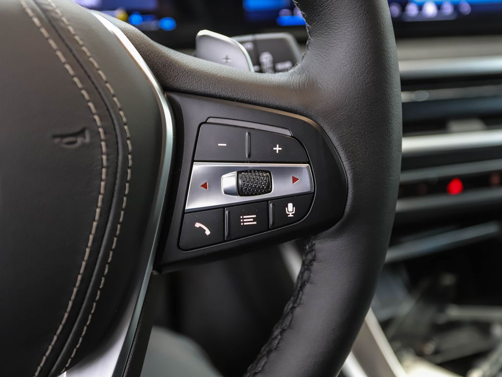 Thumbnail: 2026 BMW X5 - 13