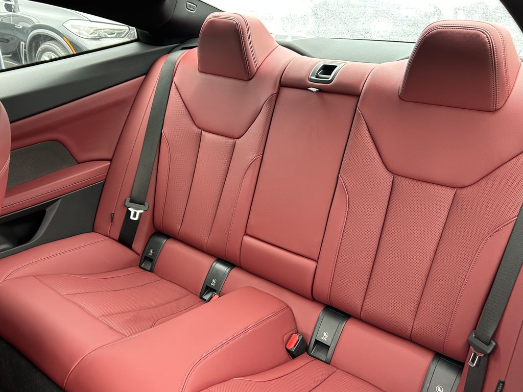 Thumbnail: 2025 BMW 4 Series - 30