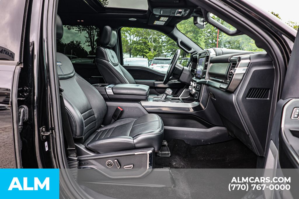 Used 2024 Black Ford Full Hybrid Platinum image 21