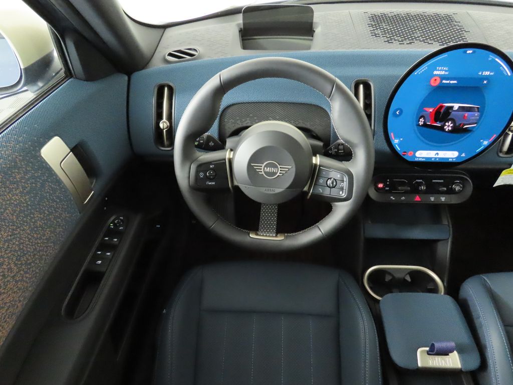 2025 MINI Cooper Countryman Signature 11
