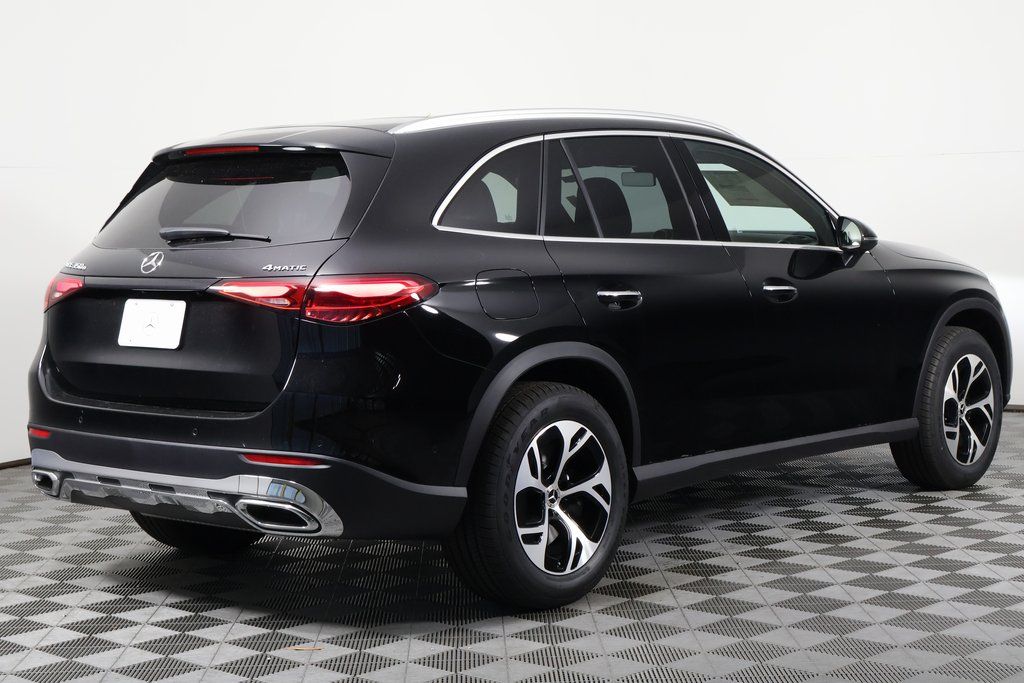 Thumbnail: 2026 Mercedes-Benz GLC - 2