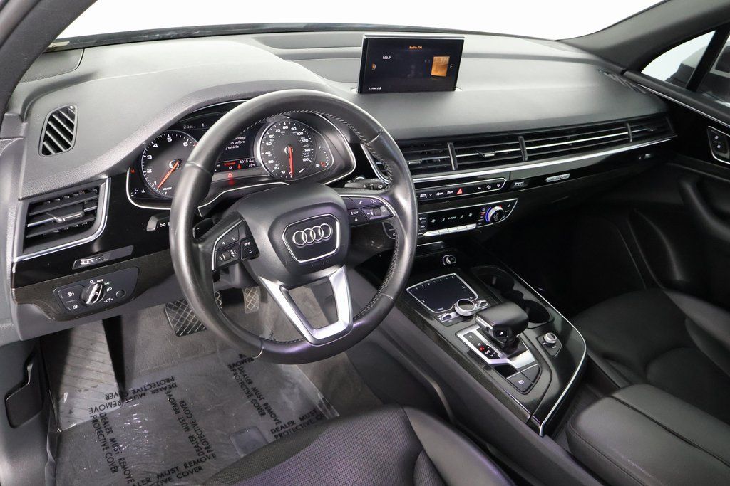 Thumbnail: 2017 Audi Q7 - 7