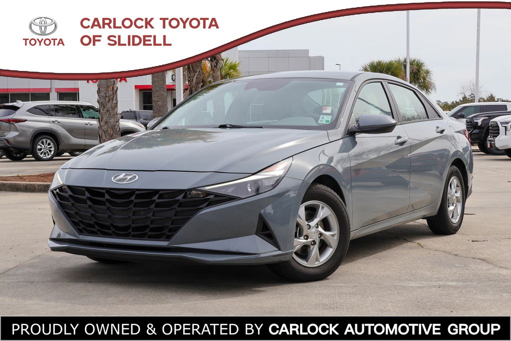 2023 Hyundai Elantra SE FWD