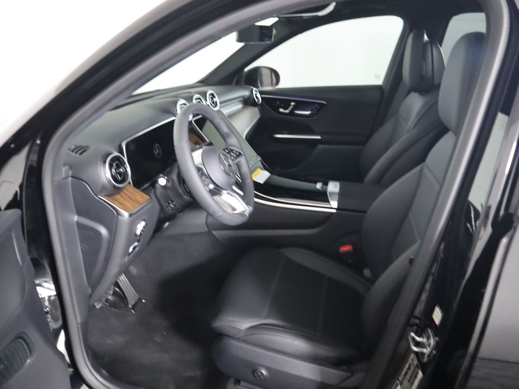 Thumbnail: 2026 Mercedes-Benz GLC - 20