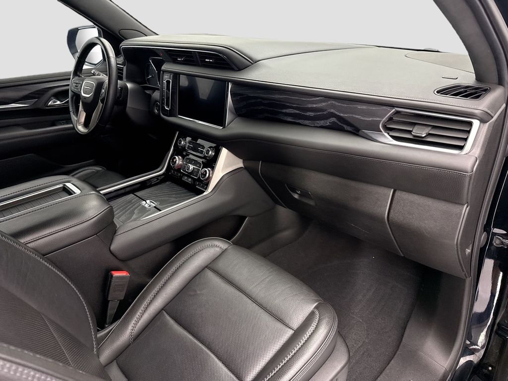 Thumbnail: 2021 GMC Yukon XL - 16