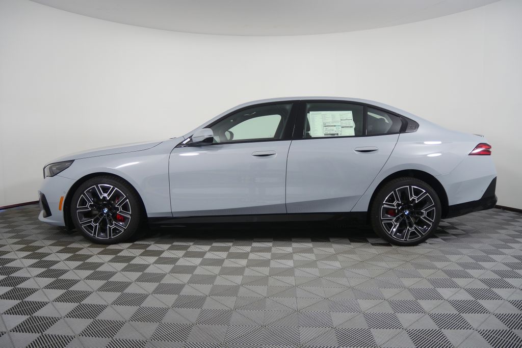 Thumbnail: 2027 BMW i5 - 7