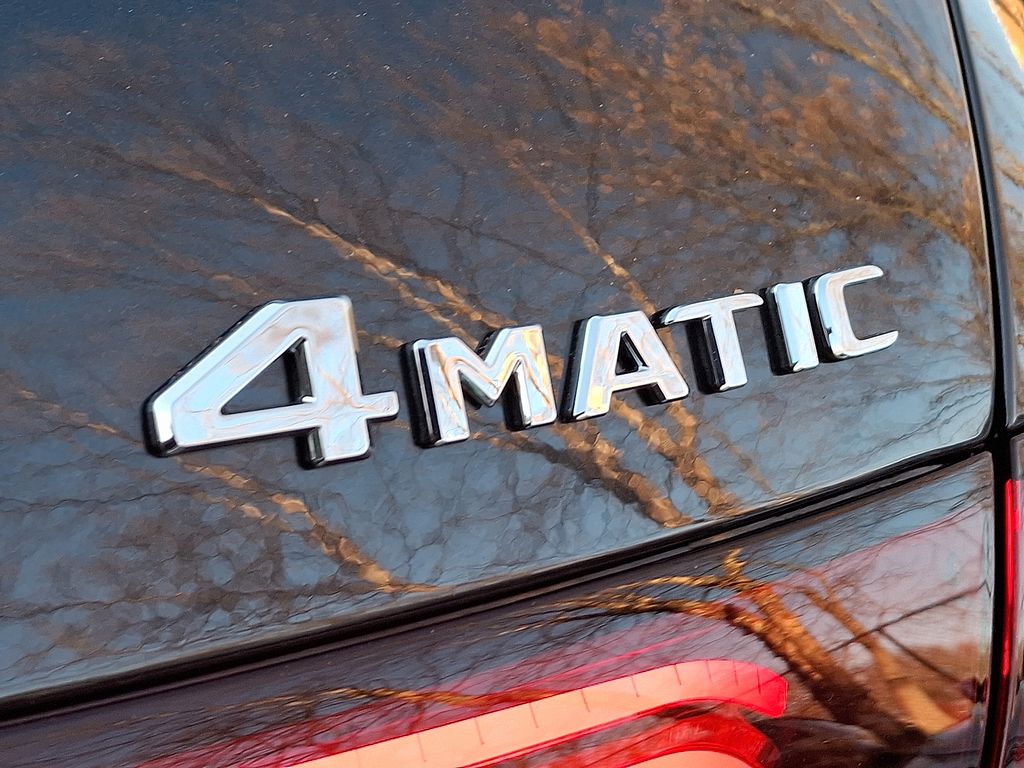 Thumbnail: 2026 Mercedes-Benz GLC - 20